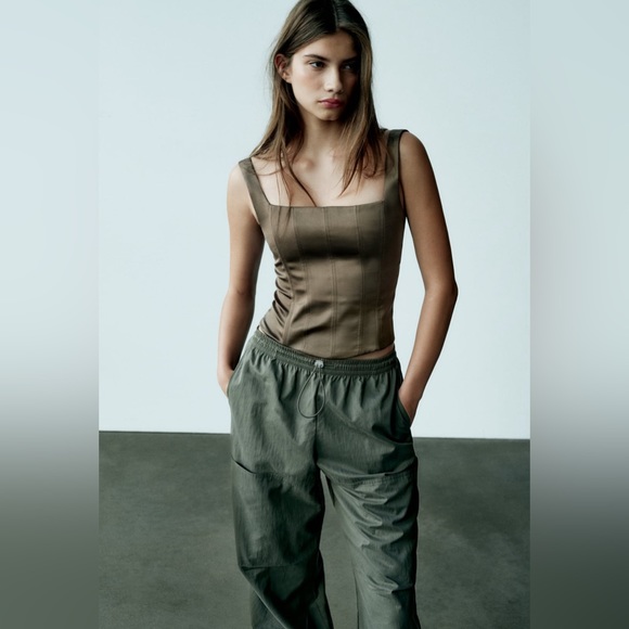 SATIN EFFECT TOP XL | DARK KHAKI - Picture 2 of 6